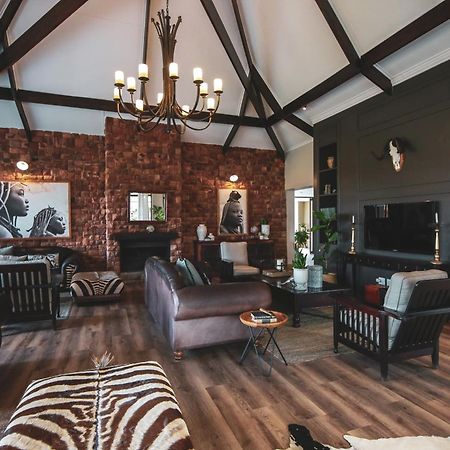 Otjiwa Safari Lodge Otjiwarongo Dış mekan fotoğraf