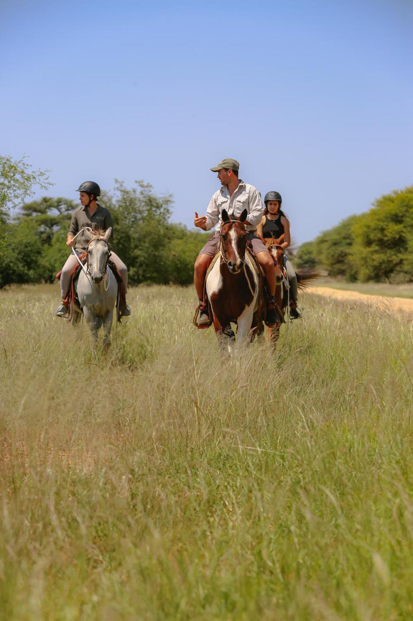 Otjiwa Safari Lodge Otjiwarongo Dış mekan fotoğraf